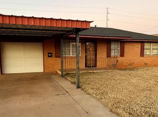 1125 Blackstone Ave, Clinton, OK 73601