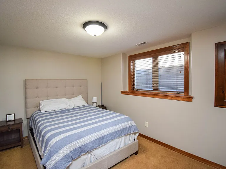 2204 S Silverthorne Ave — Photo 61