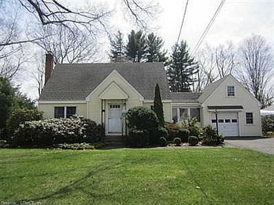 1st image of 417 Elmwood Dr