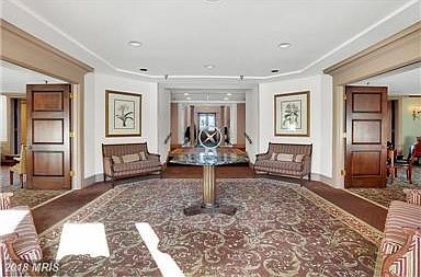 Front Lobby and Comon area