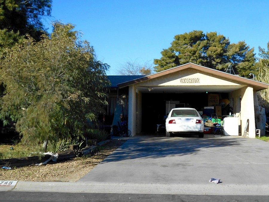 1st image of 1745 N Kadota Ave