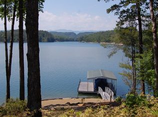 107 Solomons Seal Ln, Sunset, SC 29685