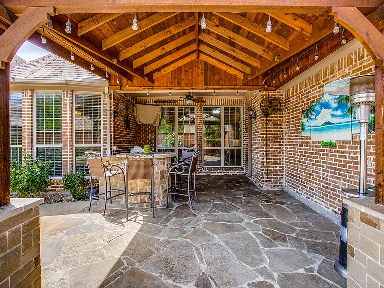 13336 Thornton Dr — Photo 32