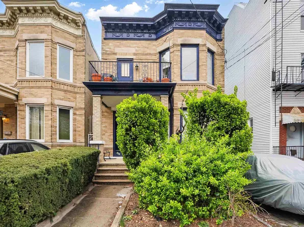 104 Highpoint Ave, Weehawken, NJ 07086