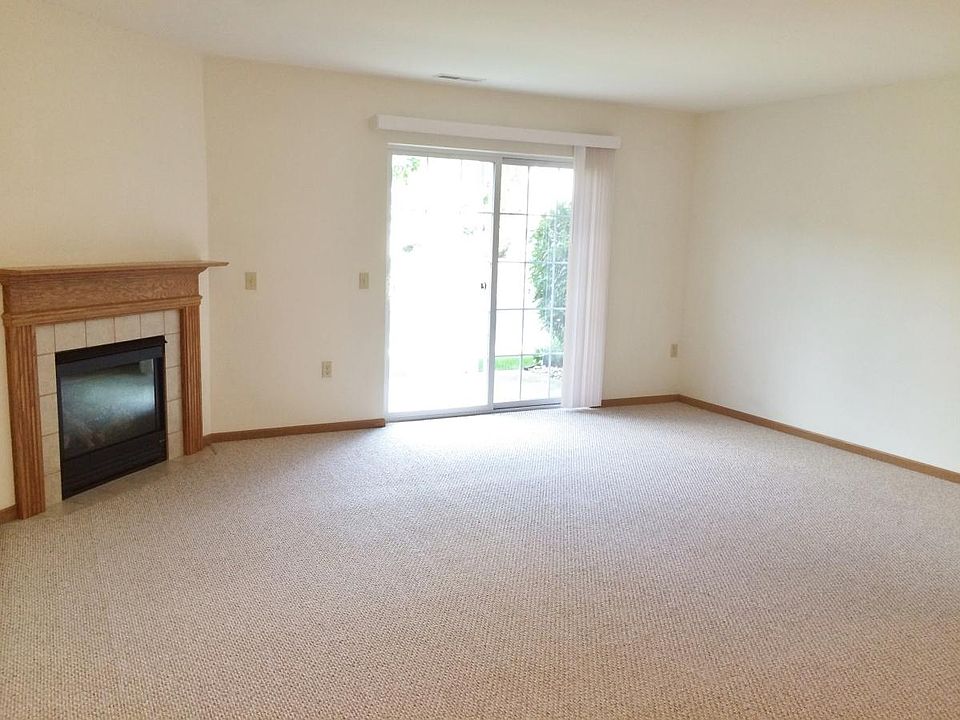 Living room/patio