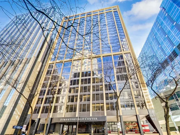 233 E Erie St APT 1904, Chicago, IL 60611