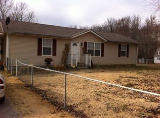 100 Lilac Ct, Clarksville, TN 37042