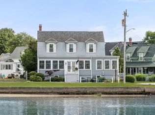 7 N Water St, Wareham, MA 02571
