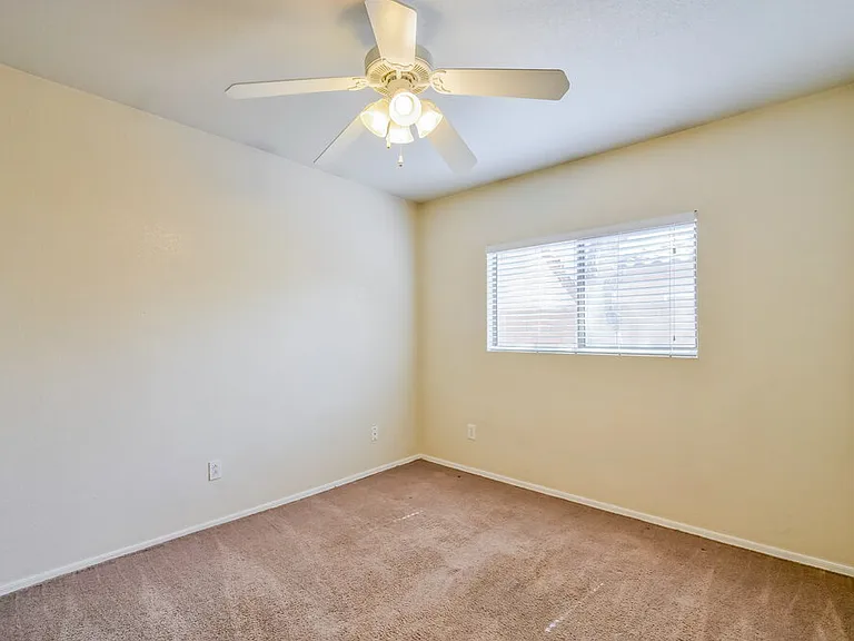 2200 E Spruce Dr — Photo 13