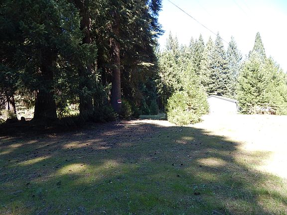 2nd image of Red Blanket Rd