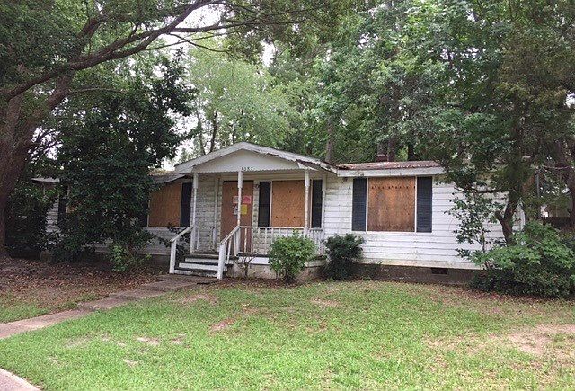 1st image of 3087 Governors Court Dr