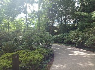 284 Warren St, Brookline, MA 02445
