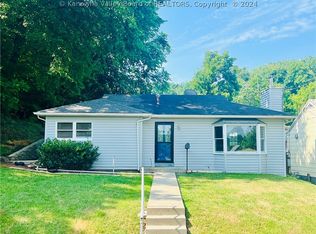 2311 Monmouth St, Saint Albans, WV 25177