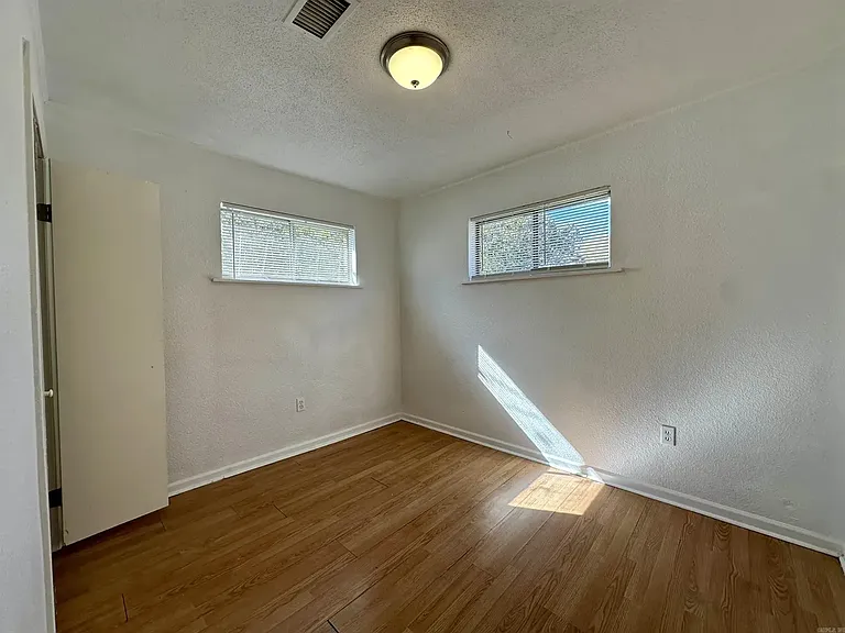 204 & 206 Smart St #204 — Photo 10