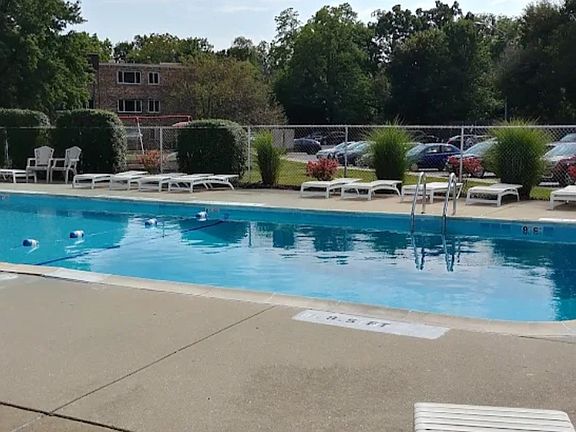 3rd image of 2650 Brookwood Way Dr APT 202B