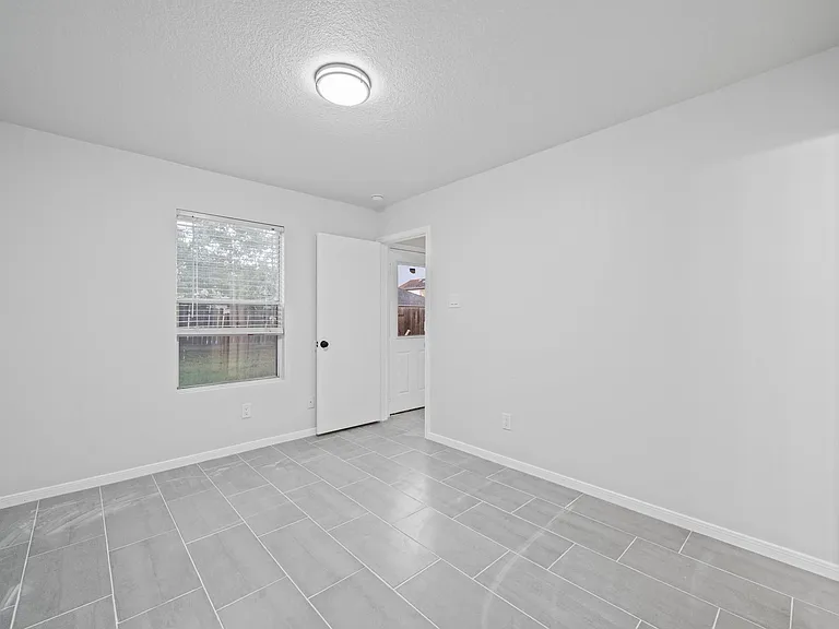 19606 Narcissus Brook Ln — Photo 18