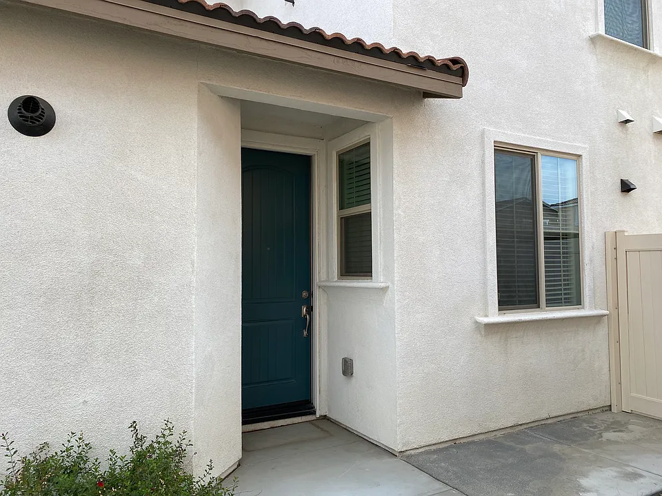 26399 Seville Ln