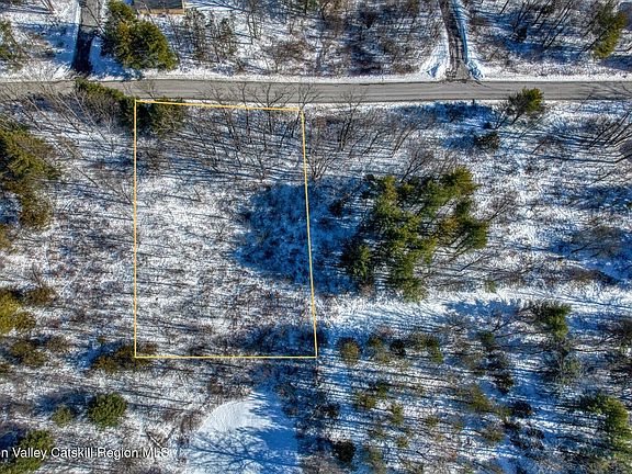 3rd image of 1178 Sleepy Hollow Road