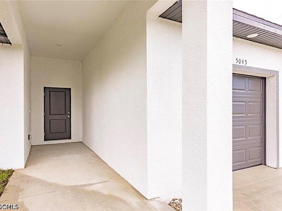 4th image of 5045-5047 Locke Ln