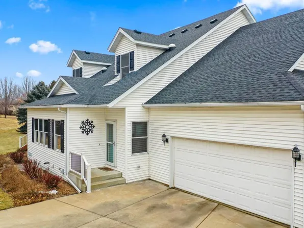 909 Saint Lawrence Dr, Northfield, MN 55057