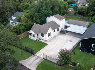 7004 Santa Maria St, Houston, TX 77023