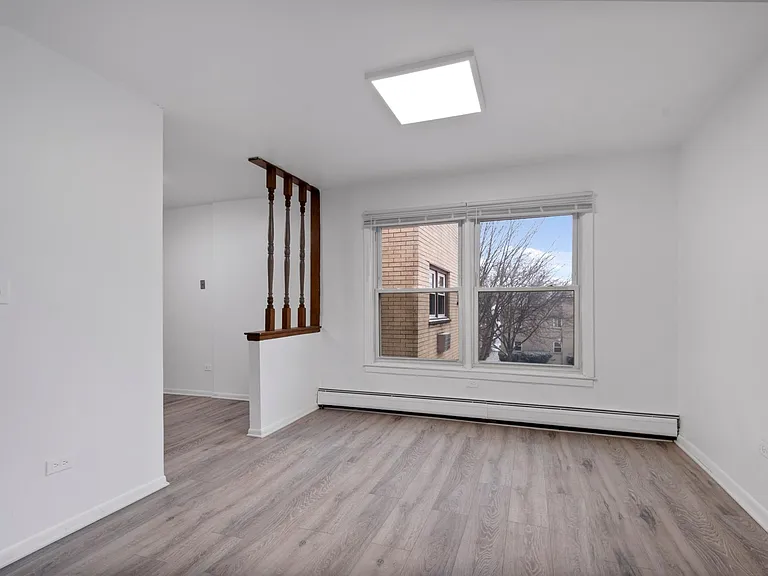6645 N California Ave #301 — Photo 4
