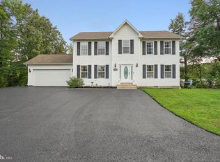 10975 Sams Pl, Waldorf, MD 20602