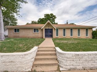 1717 Hillcrest Dr, Irving, TX 75062