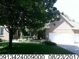 6807 Ridge Rd, Lincoln, NE 68512