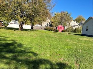 Woodland St, Newton Falls, OH 44444