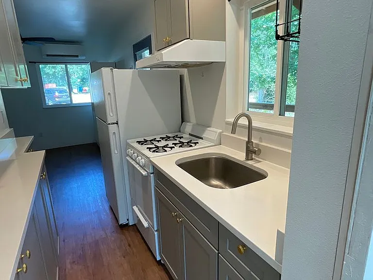 14628 Lawrence Lake Rd SE — Photo 8