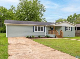 1215 Plaza St SE, Decatur, AL 35603