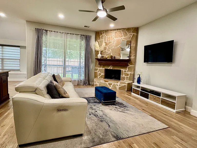 2324 Kemerton Dr — Photo 12