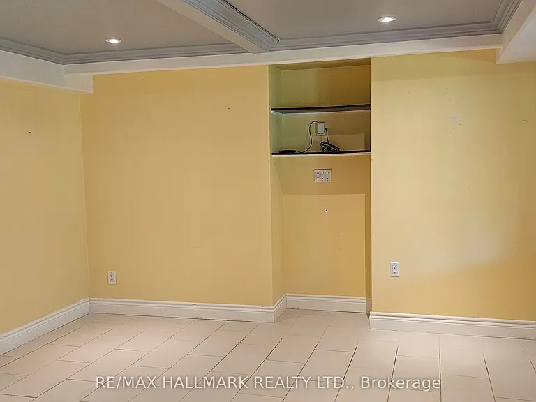 21 Oakside Dr #LOWER LEVEL — Photo 18