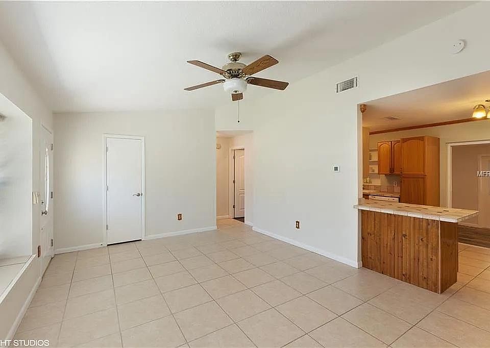 1st image of 225 Highland Dr