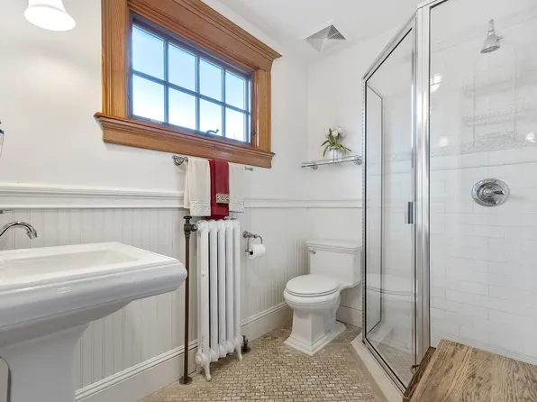 127 Beverly Road image 12 of 57