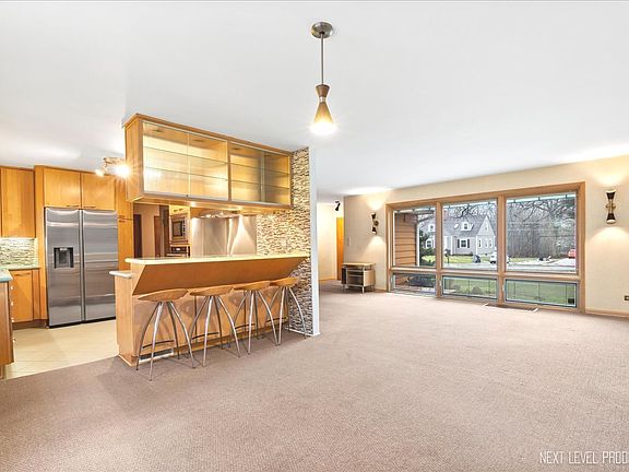 4th image of 241 Oakwood Dr