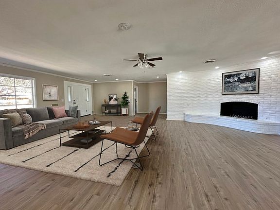 5th image of 1609 Idlewood Ln