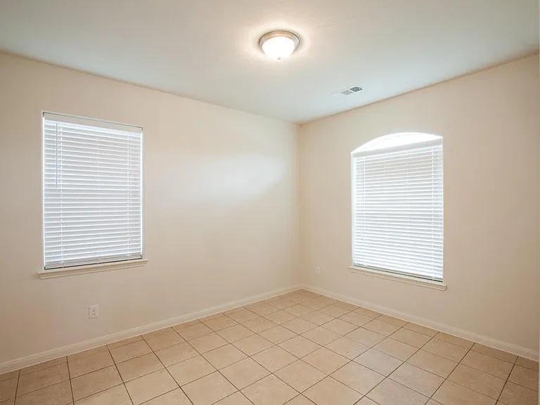 128 Tennyson St — Photo 28