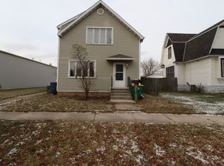 1212 1/2 S Chestnut Ave, Green Bay, WI 54304