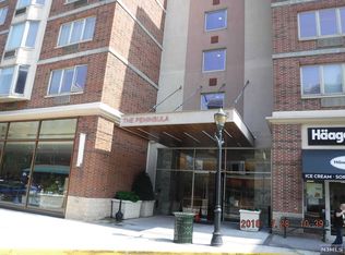 3410 City Pl #3410, Edgewater, NJ