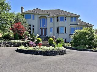 995 SW Hoffman Rd, West Linn, OR 97068