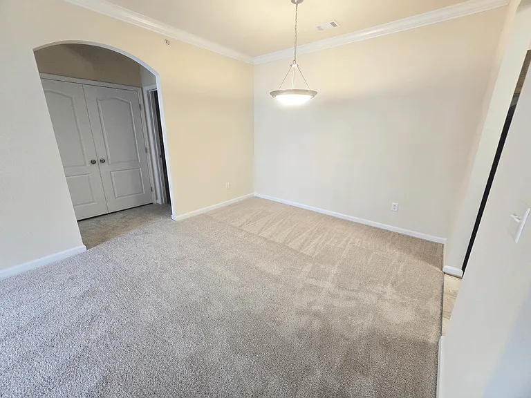 Clairmont at Farmgate — Photo 120