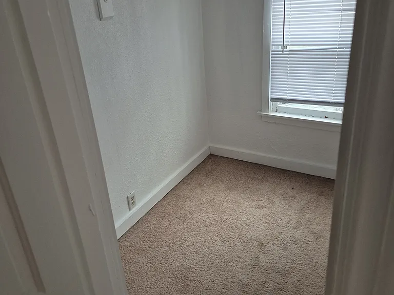 BEDROOM 1 CLOSET