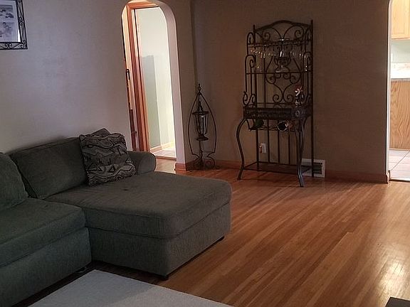 5th image of 141 Gualbert Ave