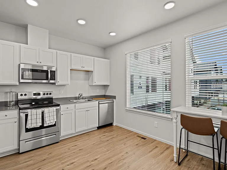 Fir Grove Townhomes — Photo 8