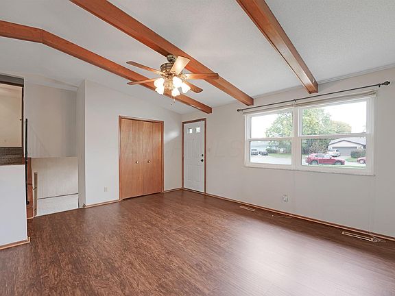 4th image of 4953 Brittany Ct W