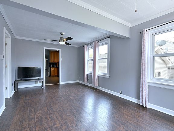 4th image of 4439 N Newland Ave