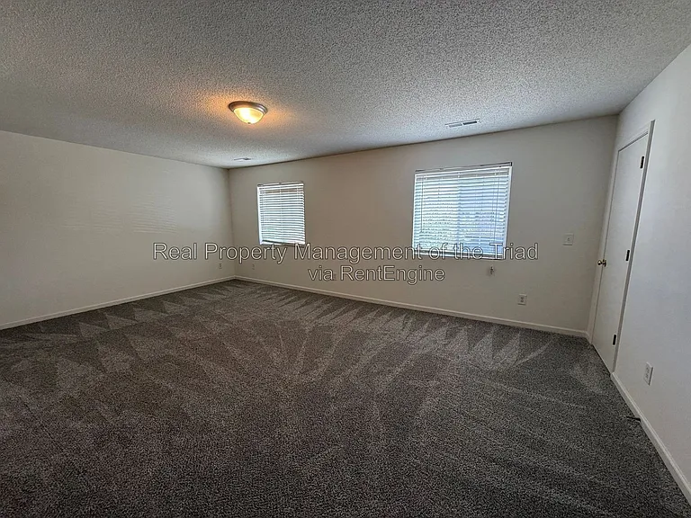 809 Topsail Dr — Photo 12