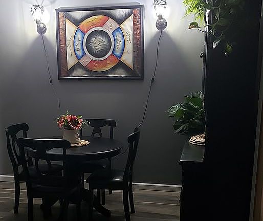 5th image of 1 Satinwood St